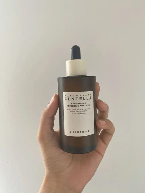 Укрепляющая ампульная сыворотка с пробиотиками SKIN1004 Madagascar Centella Probio-Cica Intensive Ampoule 95мл - Фото 3 Укрепляющая ампульная сыворотка с пробиотиками SKIN1004 Madagascar Centella Probio-Cica Intensive Ampoule 95мл - изображение 3
