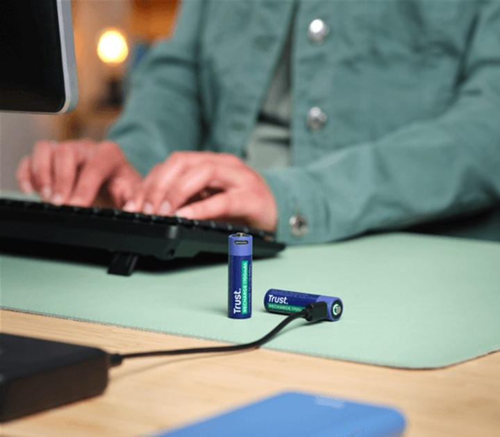 Акумулятор Trust USB Type-C AA, 1.5V 1700mAh, Li-Ion, 2 шт (TR25584) - зображення 6
