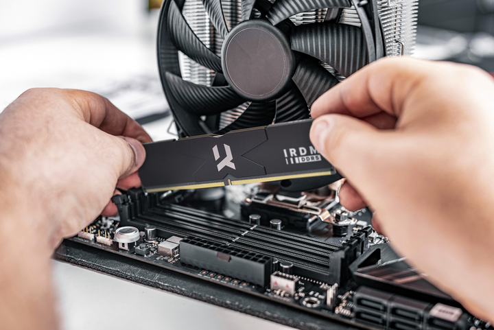 Pamięć RAM Goodram DDR5-5600 32768MB PC5-44800 (Zestaw 2x16384) IRDM Black (IR-5600D564L36S/32GDC) - obraz 9