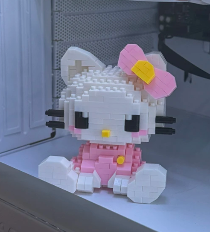 Конструктор фігурка Hello Kitty 3-D міні блоки Magic Blocks в