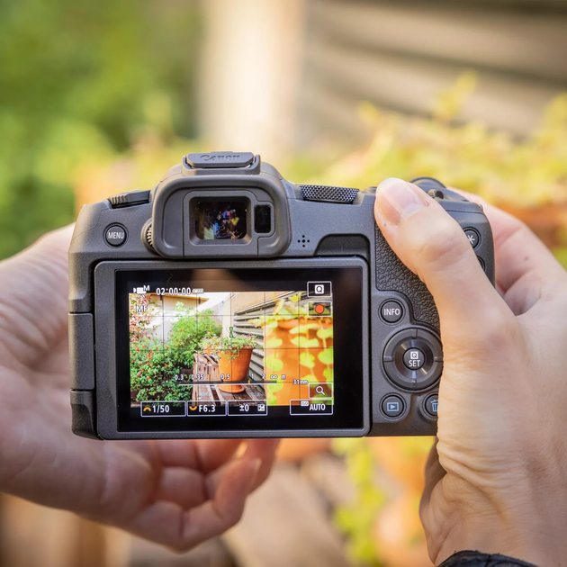 Фотоапарат Canon EOS R8 Body Black (5803C003) - зображення 11