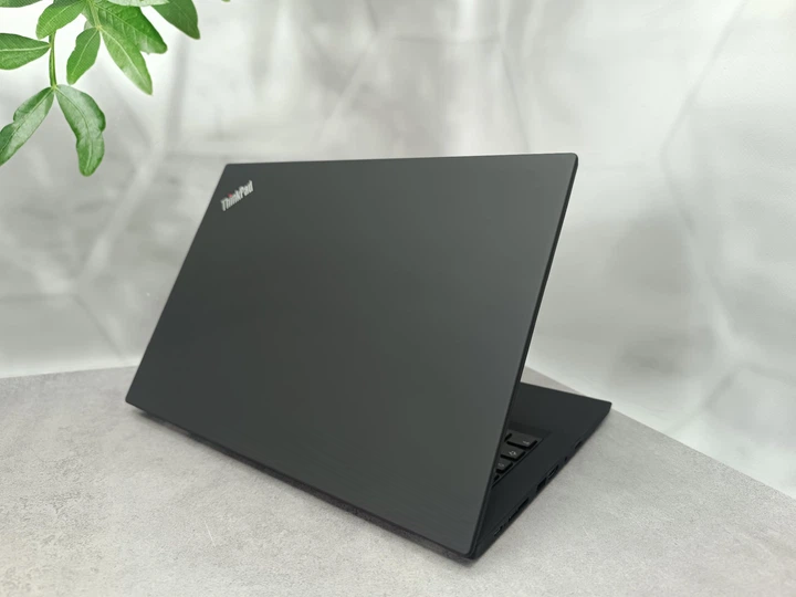Ноутбук Lenovo ThinkPad T490 / 14" IPS Full HD / Intel Core i5-8365U / RAM 16 ГБ / SSD 256 ГБ, Б/В - зображення 8