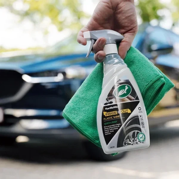 Зволожувач і захист пластику Turtle Wax Inside & Out Plastic 500 мл, догляд за салоном і екстер’єром авто, UV-захист і антистатик - зображення 5