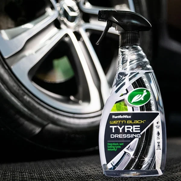 Полироль для шин и пластика Turtle Wax Wet’n’Black 500 мл, средство для чернения резины авто, эффект мокрого блеска и защита - изображение 2