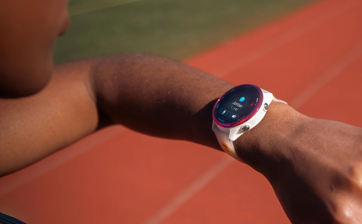 Спортивные часы Garmin Forerunner 570 42mm Whitestone/Cloud Blue (010-02970-01) - изображение 11