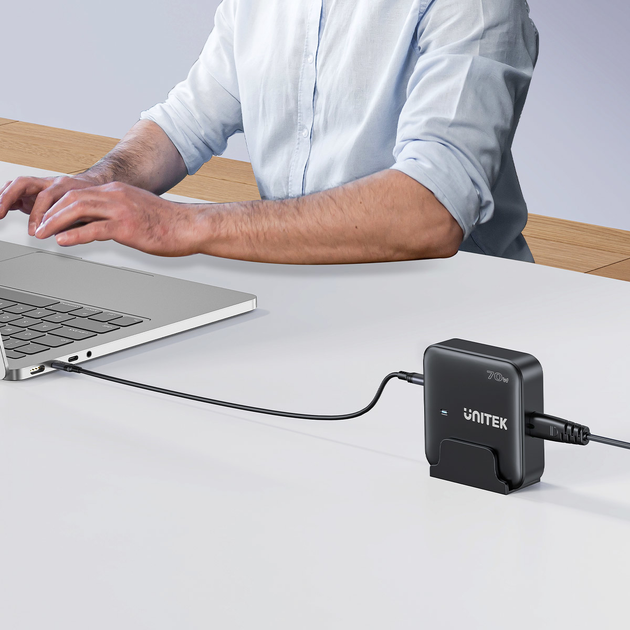 Настільний зарядний пристрій Unitek GaN 70W 2xUSB-A 2xUSB-C Black (P1228ABK01-EU) - зображення 6