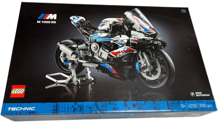 Конструктор LEGO Technic BMW M 1000 RR 1920 деталей (42130) (955555911091534) - Уцінка - зображення 2