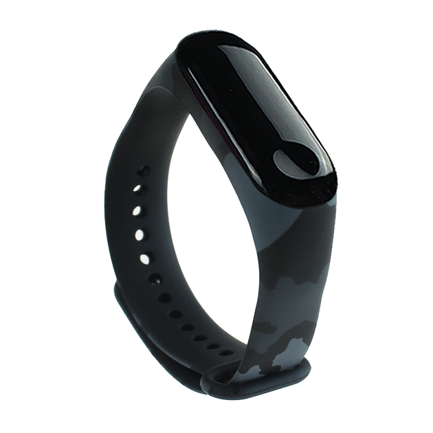 Силиконовый ремешок MRK для фитнес браслета Xiaomi Mi Band 4/3 с рисунком Камуфляж черно-серый Пиксель с металлической кнопкой (mrk21042028) - изображение 4
