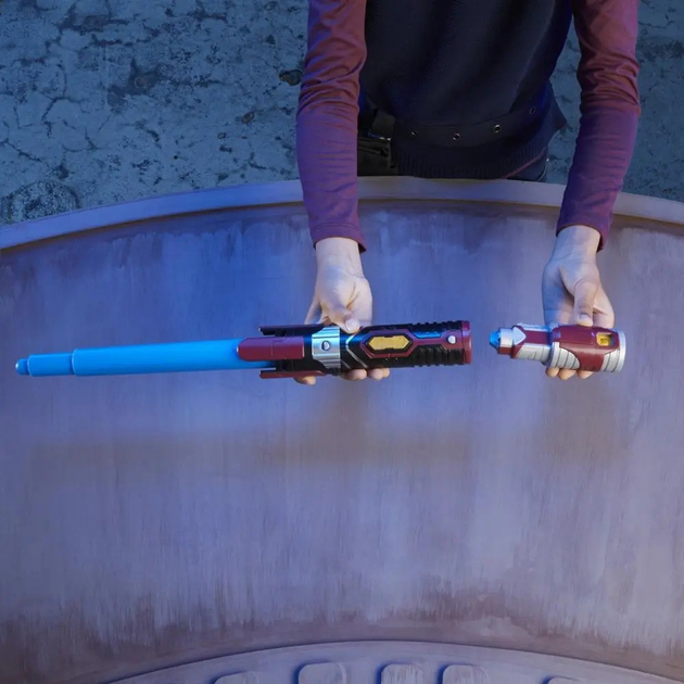 Wysuwany miecz świetlny Hasbro Disney: Star Wars Lightsaber Forge Anakin Skywalker F4057 (5010993953622) - obraz 6