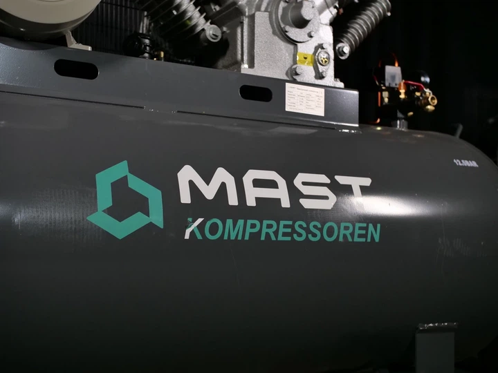 Поршневой компрессор MAST 2105/500L 400V 12.5BAR - Фото 8 Поршневой компрессор MAST 2105/500L 400V 12.5BAR - изображение 8