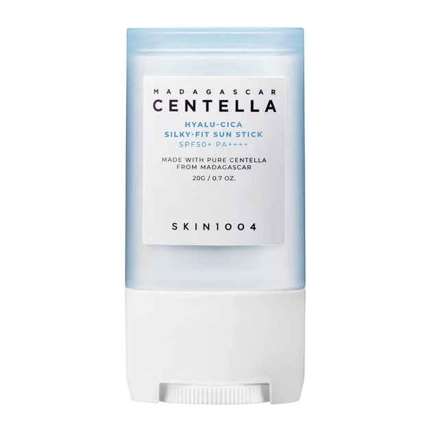 Солнцезащитный стик - SKIN1004 Madagascar Centella Hyalu-Cica Silky-Fit Sun Stick SPF50 PA++++, 20 г - Фото 1 Солнцезащитный стик - SKIN1004 Madagascar Centella Hyalu-Cica Silky-Fit Sun Stick SPF50 PA++++, 20 г - изображение 1