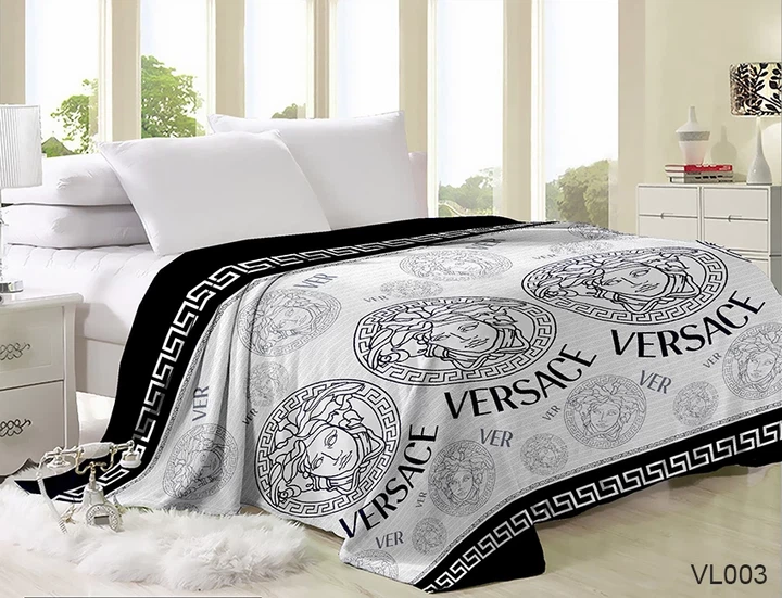 Плед велсофт TAG Tekstil VL003 Версаче (Versace) 160x220 см - Фото 2 Плед велсофт TAG Tekstil VL003 Версаче (Versace) 160x220 см - зображення 2