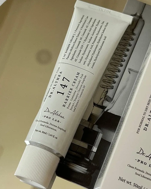 Заспокійливий крем для обличчя Dr. Althea Pro Lab 147 Barrier Cream, 50ml - Фото 2 Заспокійливий крем для обличчя Dr. Althea Pro Lab 147 Barrier Cream, 50ml - зображення 2