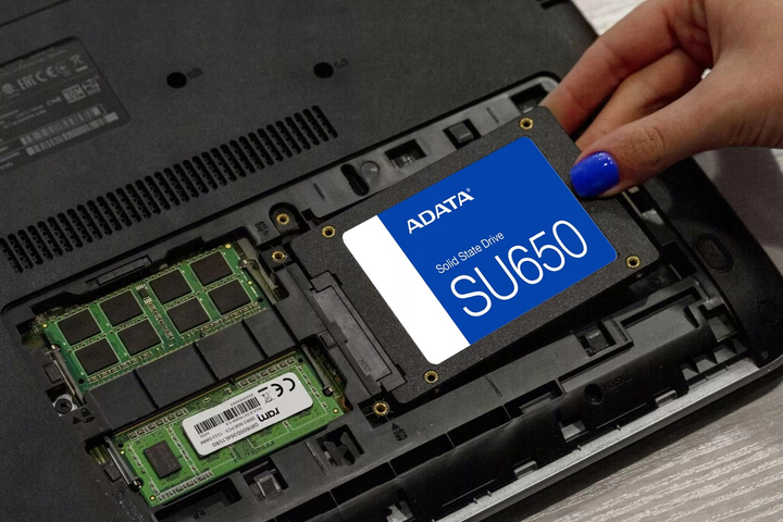 SSD диск ADATA Ultimate SU650 256GB 2.5" SATAIII 3D NAND (ASU650SS-256GT-R) - зображення 6