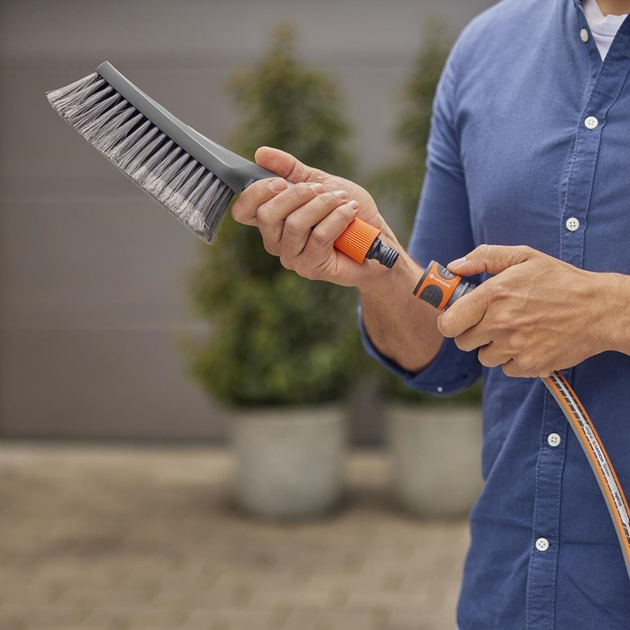 Щітка ручна для водяного очищення Gardena Cleansystem S (18840-20) - зображення 2