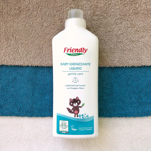 Органічний дезінфектор для прання дитячої білизни Friendly Organic 1000 мл - Фото 9 Органічний дезінфектор для прання дитячої білизни Friendly Organic 1000 мл - зображення 9