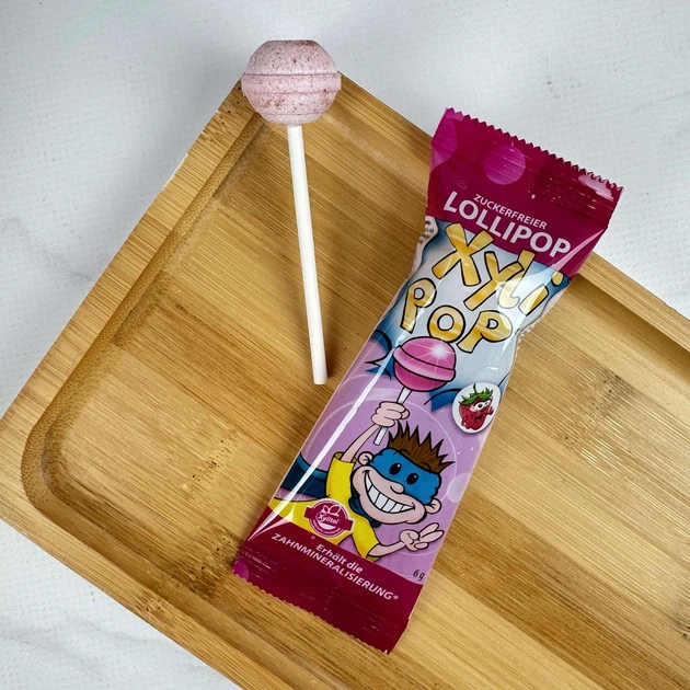 Леденец с ксилитом miradent XyliPOP (клубника), 50 шт/упаковка от