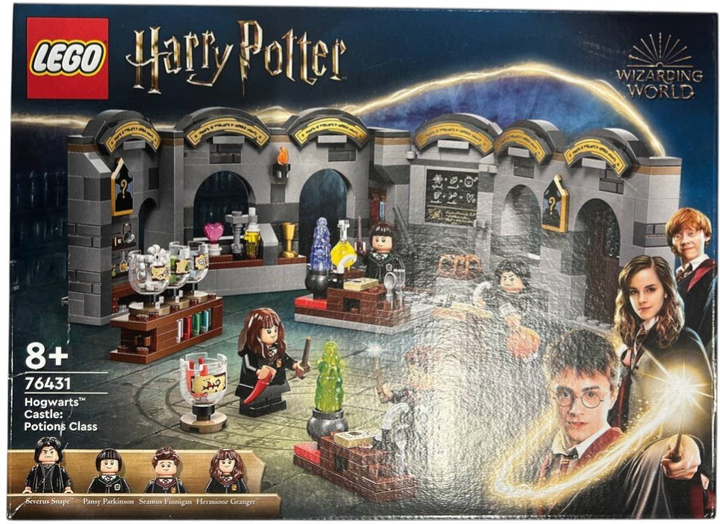 Zestaw klockow LEGO Harry Potter Zamek Hogwart: Zajecia z eliksirow 397 elementow (76431) (955555911947800) - Outlet - obraz 2