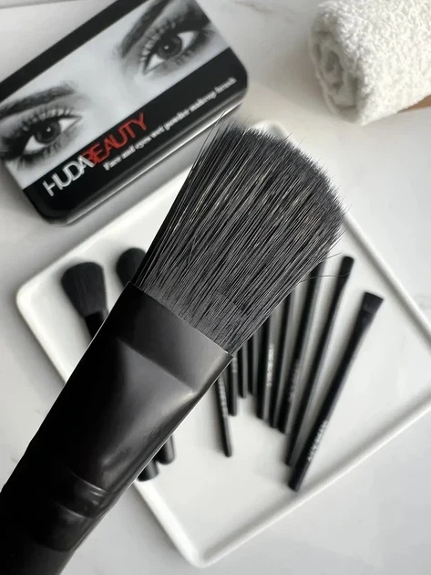 Набор кистей HUDA BEAUTY face and eyes wet powder makeup brush 12 шт высококачественные синтетические волосы современный дизайн - изображение 2