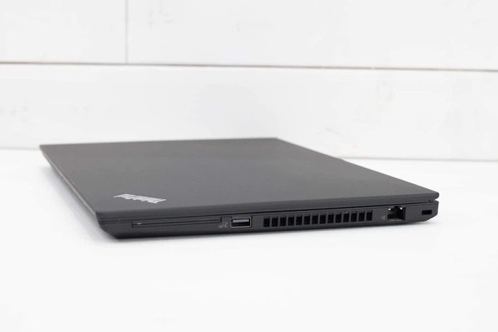 Ноутбук Lenovo ThinkPad P14s Gen 2 Ryzen 7 Pro 5850U 32RAM 1TbSSD