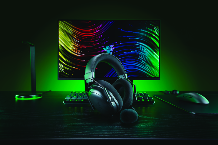 Навушники Razer Blackshark V3 Pro Wireless Black (RZ04-05400100