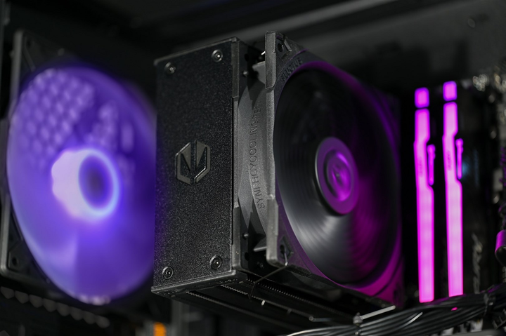 Komputer Actina ENDORFY 7600X3D/32GB/2TB/RX9070/750W (KOMACNGIP0260) - obraz 14