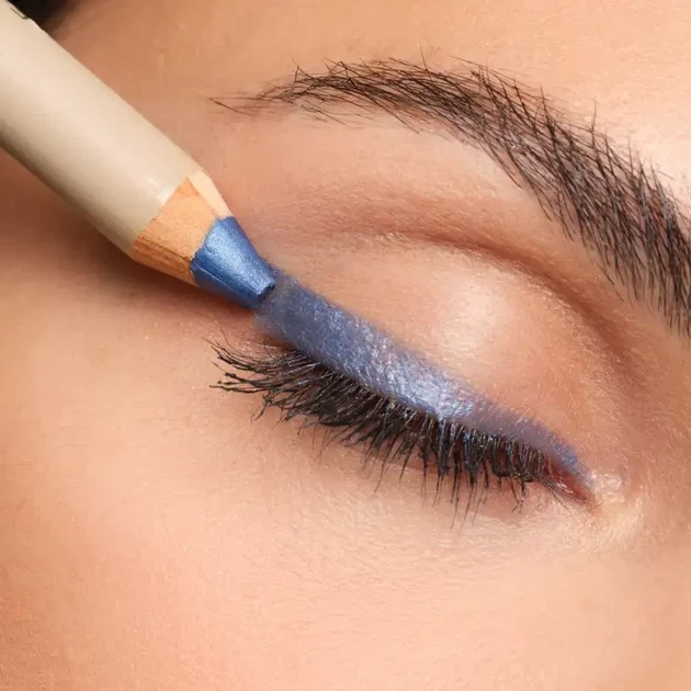 Тіні-олівець для повік Artdeco Smooth Eyeshadow Stick №88 Atlantic Blue (4052136185843) - Фото 4 Тіні-олівець для повік Artdeco Smooth Eyeshadow Stick №88 Atlantic Blue (4052136185843) - зображення 4