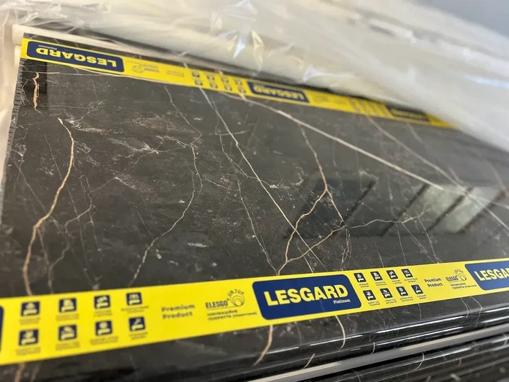 ПВХ Подоконник пластиковый Lesgard 450мм Elesgo Темный Мрамор - изображение 4