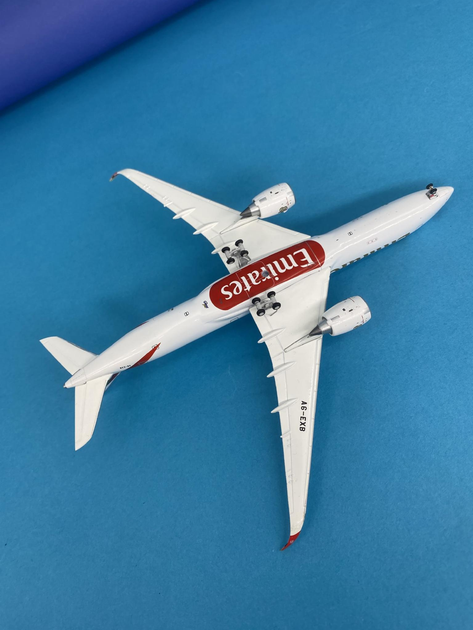 航空機・ヘリコプター Emirates Airbus A350-900 1:400 1/400 A350-900 エミレーツ航空 A6-EXA | ひこーきちゃん