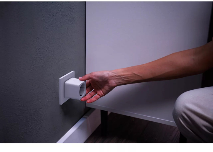 Inteligentna wtyczka Philips Hue Smart plug UE 3 szt (8720169258341) - obraz 3