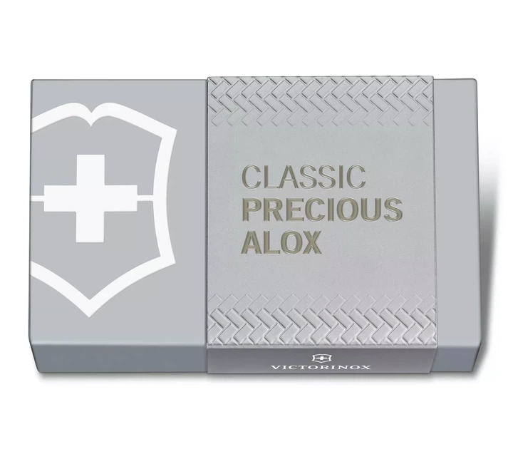 Складной нож Victorinox Classic SD Alox для активного отдыха стильный аксессуар с 5 функциями - Фото 4 Складной нож Victorinox Classic SD Alox для активного отдыха стильный аксессуар с 5 функциями - изображение 4
