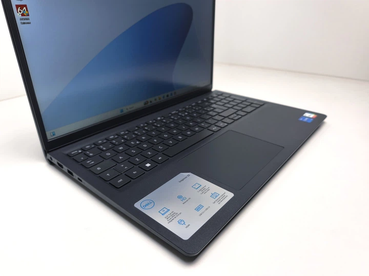 Ноутбук Dell Inspiron 15 3530 15.6 FHD 120Hz Core i5-1334U Ram 16GB SSD512GB Intel Iris Xe 11139 - Фото 3 Ноутбук Dell Inspiron 15 3530 15.6 FHD 120Hz Core i5-1334U Ram 16GB SSD512GB Intel Iris Xe 11139 - зображення 3