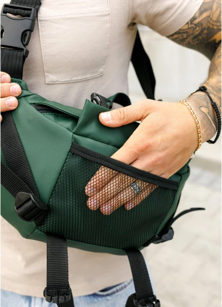 Большая мужская поясная сумка бананка из экокожи SAMBAG Зеленая (2941038721) - Фото 4 Большая мужская поясная сумка бананка из экокожи SAMBAG Зеленая (2941038721) - изображение 4