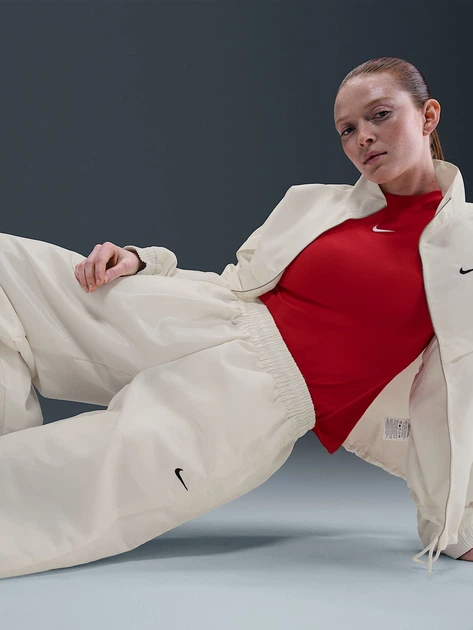 Спортивные штаны женские Nike W Nsw Nk Liq Shine Pant HV2475-133 L Бежевые (0198485084469) - изображение 5