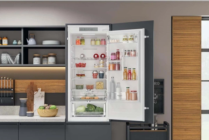 Холодильник Hotpoint-Ariston HAC20T321 - изображение 9