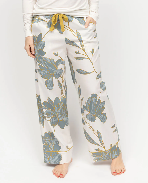 Пижама женская жакет с длинным рукавом и штаны Cyberjammies Piper 0426/0427 4XL белый с цветочным принтом - изображение 5