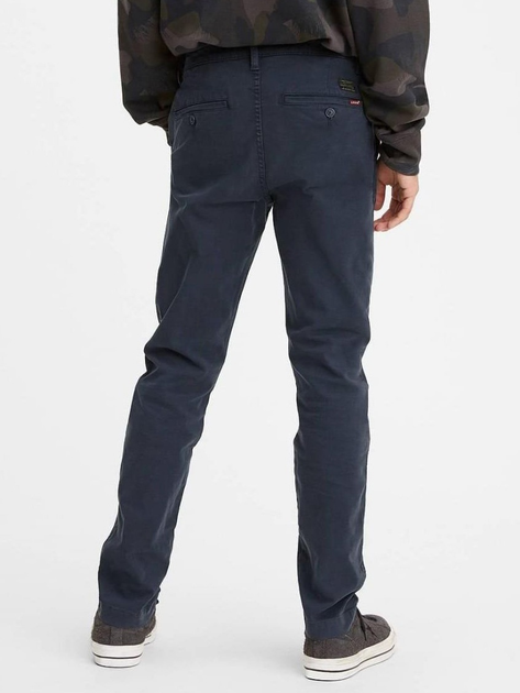 Штани чоловічі Levi's Xx Chino Slim Ii 17199-0013 33-32 Темно-сині (5400816978770) - зображення 2