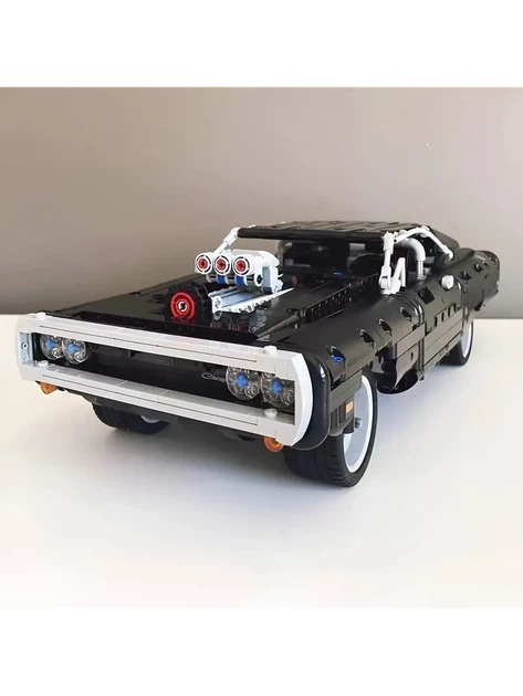 Конструктор Technic Dodge Charger, Домініка Торетто, 1077 деталей (2994250313721) - Фото 6 Конструктор Technic Dodge Charger, Домініка Торетто, 1077 деталей (2994250313721) - зображення 6