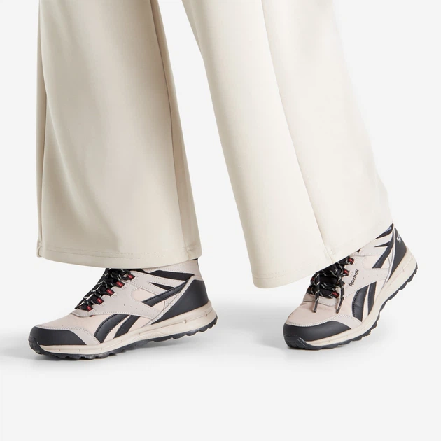 Жіночі зимові черевики низькі Reebok H1-003WW 38 25.1 см US) 25.1