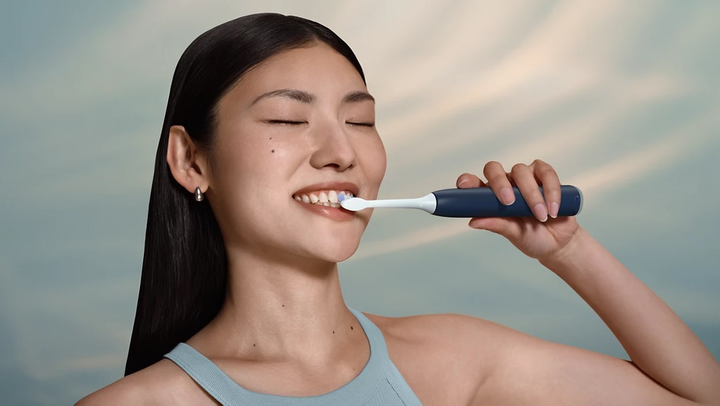 Електрична зубна щітка Philips Series 6100 Sonicare HX7403/01 + Brush Head + TC - зображення 4