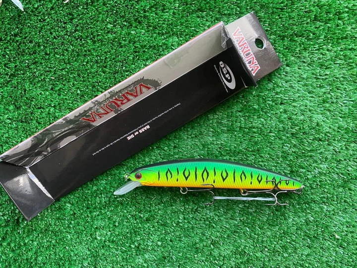 Воблерна щуку VARUNA 110 SP (110мм\16 g ) (8098-2) - изображение 2