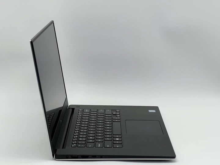 Ноутбук Dell XPS 15 9560 / 15 IPS 1920x1080 60Гц / i7-7700HQ / 16GB / 480GB / NVIDIA GeForce GTX 1050 / [DLLXPS159560I7105048016 - Фото 3 Ноутбук Dell XPS 15 9560 / 15 IPS 1920x1080 60Гц / i7-7700HQ / 16GB / 480GB / NVIDIA GeForce GTX 1050 / [DLLXPS159560I7105048016 - зображення 3