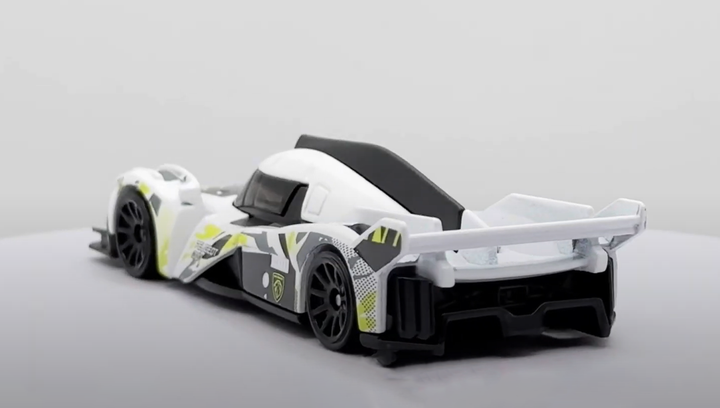 Машинка Базова Hot Wheels Peugeot 9X8 Hypercar Exotics 1:64 HYW11