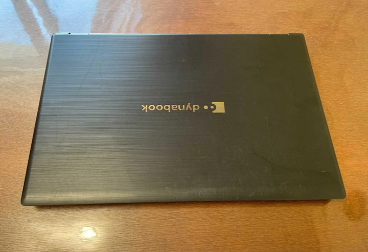 Ноутбук Б-класс Toshiba Dynabook TECRA A50-F / 15.6