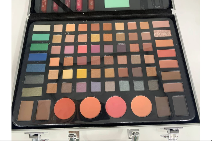 Набір для макіяжу в кейсі 22 см*30 см*7 см MISSYOUNG GM20250 Makeup set - Фото 4 Набір для макіяжу в кейсі 22 см*30 см*7 см MISSYOUNG GM20250 Makeup set - зображення 4