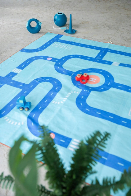 Пляжний рушник Quut двосторонний PlayTowels XL 180 x 180 см Road 15174189 (5425031174189) - зображення 3
