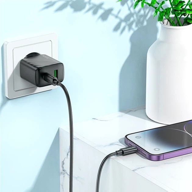 Мережевий зарядний пристрій з кабелем Hoco CS23A Sunlight dual-port PD30W+QC3.0 charger set (C to iP) (EU) Black (6942007609951) - Фото 8 Мережевий зарядний пристрій з кабелем Hoco CS23A Sunlight dual-port PD30W+QC3.0 charger set (C to iP) (EU) Black (6942007609951) - зображення 8
