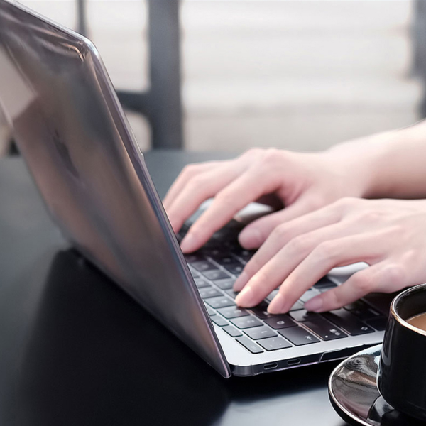 Чохол накладка WiWU Crystal Shield Case for MacBook NEO 13 2026 Глянцевий Crystal - изображение 9