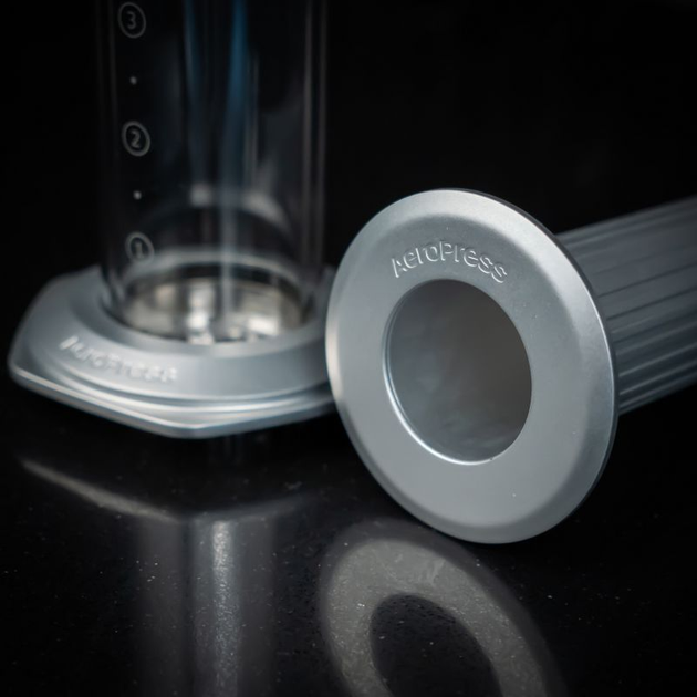 Аеропрес для кави AeroPress Premium Сріблястий (085276082066) - зображення 6