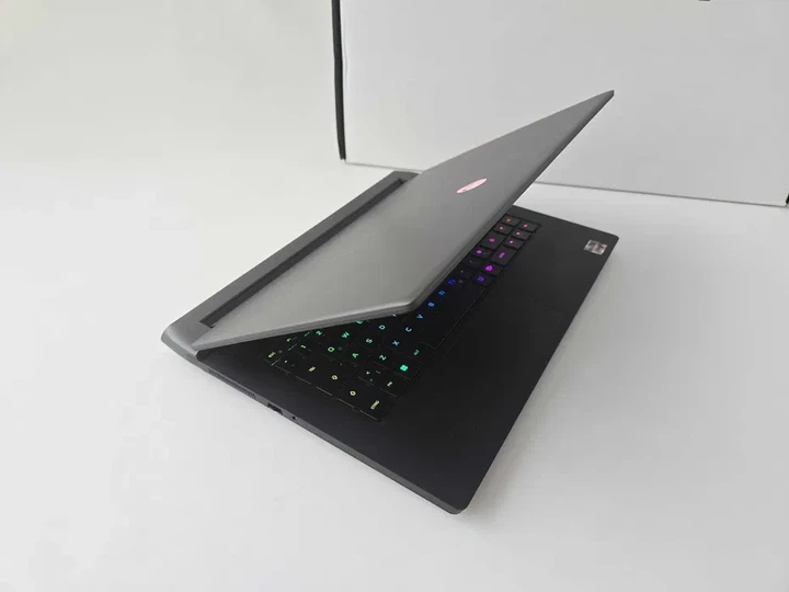 Ноутбук Dell Alienware M15 R7 (2022) R9 6900HX/RTX 3070TI/RAM 16GB/SSD 512GB/165Hz Б\В - Б/В - Фото 6 Ноутбук Dell Alienware M15 R7 (2022) R9 6900HX/RTX 3070TI/RAM 16GB/SSD 512GB/165Hz Б\В - Б/В - зображення 6